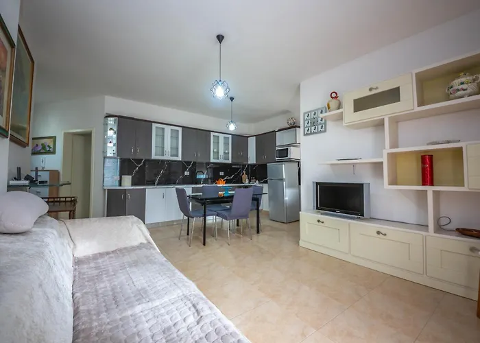 San Saena Apartment